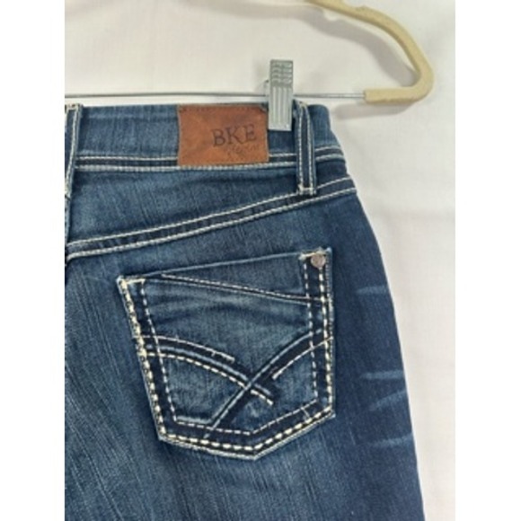 BKE Denim Shorts Womens Size 25 Harper Dark‎ Wash Embellished Pockets - Picture 5 of 9